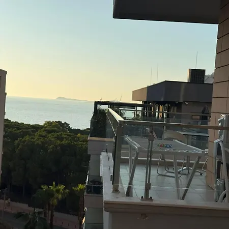 Sea View On Private Diamond Hill Appartamento