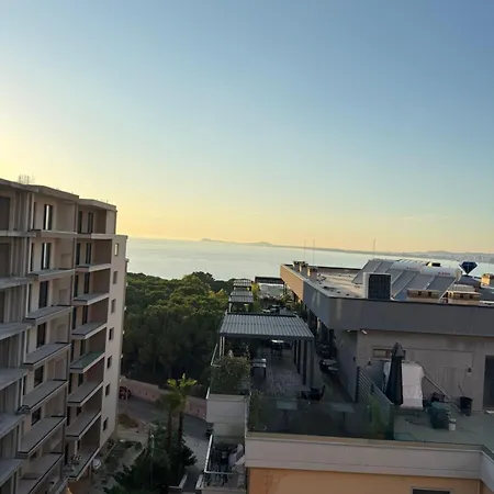 Sea View On Private Diamond Hill *
